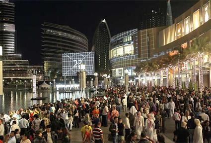 دبي في رمضان عروض رمضانية تجذب الأجانب